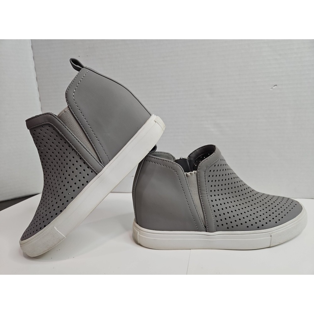 Steven By‎ Steven Madden Slip On Gray High Top Shoes. Zipper On Side.